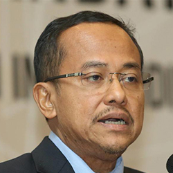 Datuk Seri Dr Ahmad Samsuri Mokhtar